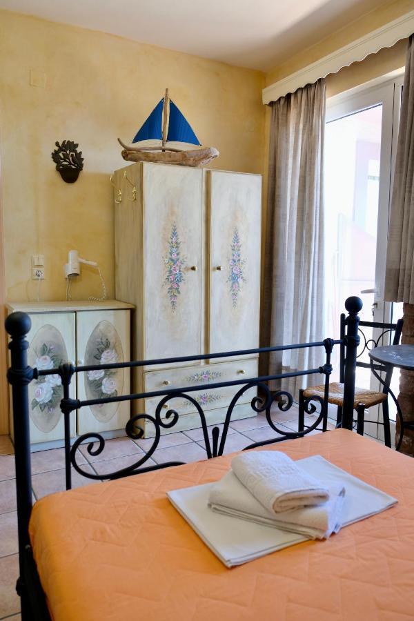 Aphrodite Studios Loutra Edipsou  Extérieur photo