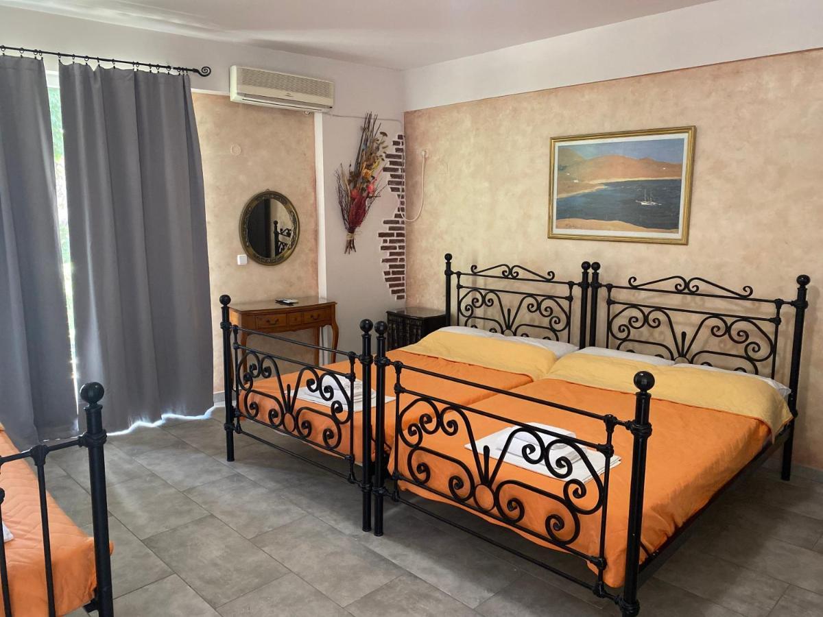 Aphrodite Studios Loutra Edipsou  Extérieur photo