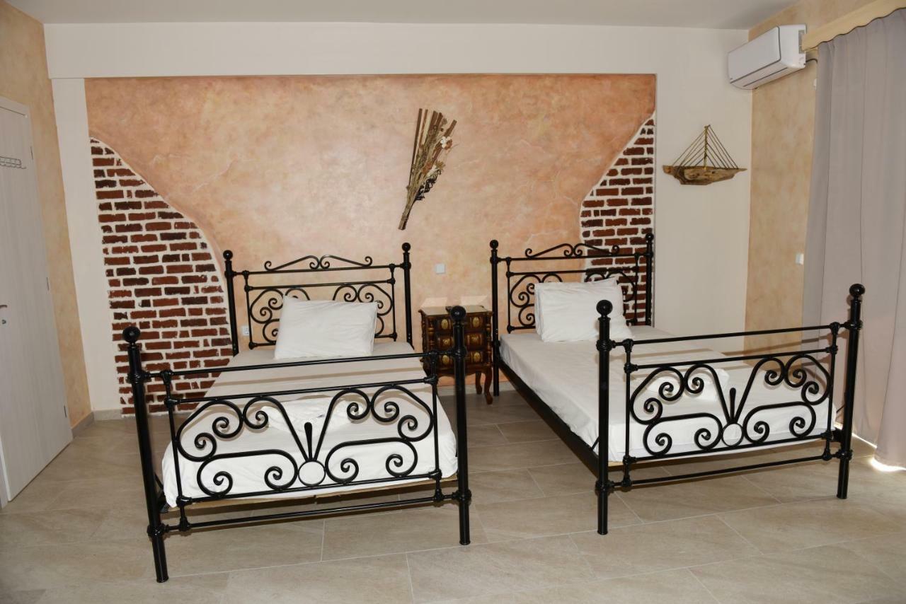 Aphrodite Studios Loutra Edipsou  Extérieur photo